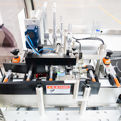 Machine à étiquettes de douille automatique horizontale de rétrécissement petite machine de conditionnement de produits