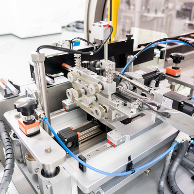 Machine à étiquettes de douille automatique horizontale de rétrécissement petite machine de conditionnement de produits